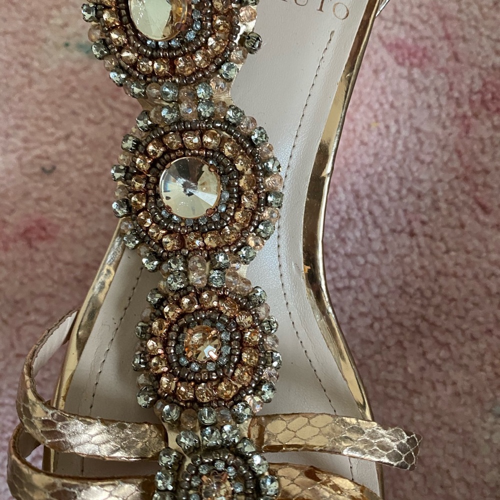 Shoes - Picture 4 of 6